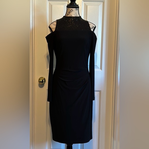 ✨🎄✨LAUREN RALPH LAUREN COLD SHOULDER LBD COCKTAIL DRESS Size 4 - Picture 2 of 12